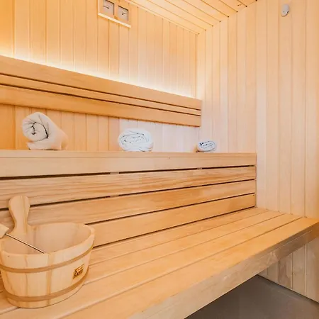 Дом отдыха Amazing In With Sauna Каштелир