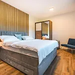 Amazing In With Sauna Kastelir
