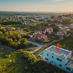 度假居 Amazing In With Sauna Kaštelir